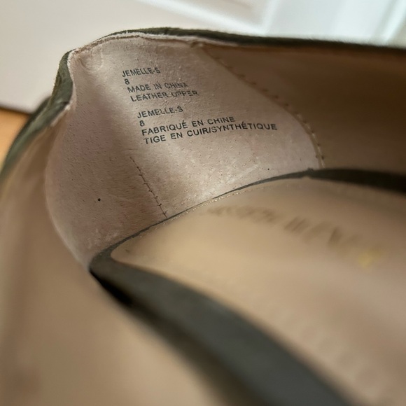 Saks Fifth Avenue Women's Olive Green Heels - Picture 4 of 5